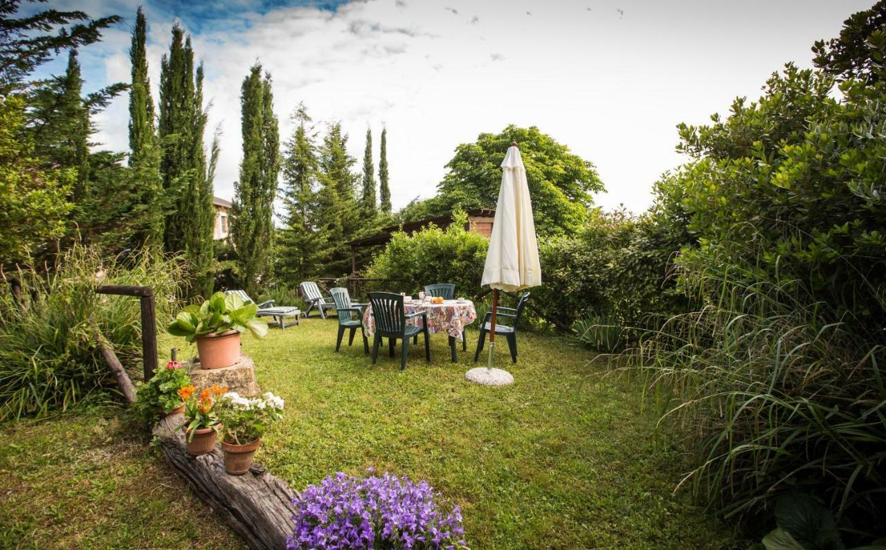 Rustico In Pietra Chianni Exterior foto